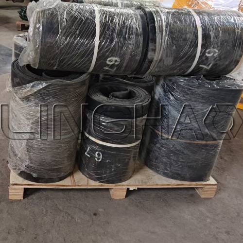 Conveyor belts for concrete mixing plant ready for shipment
